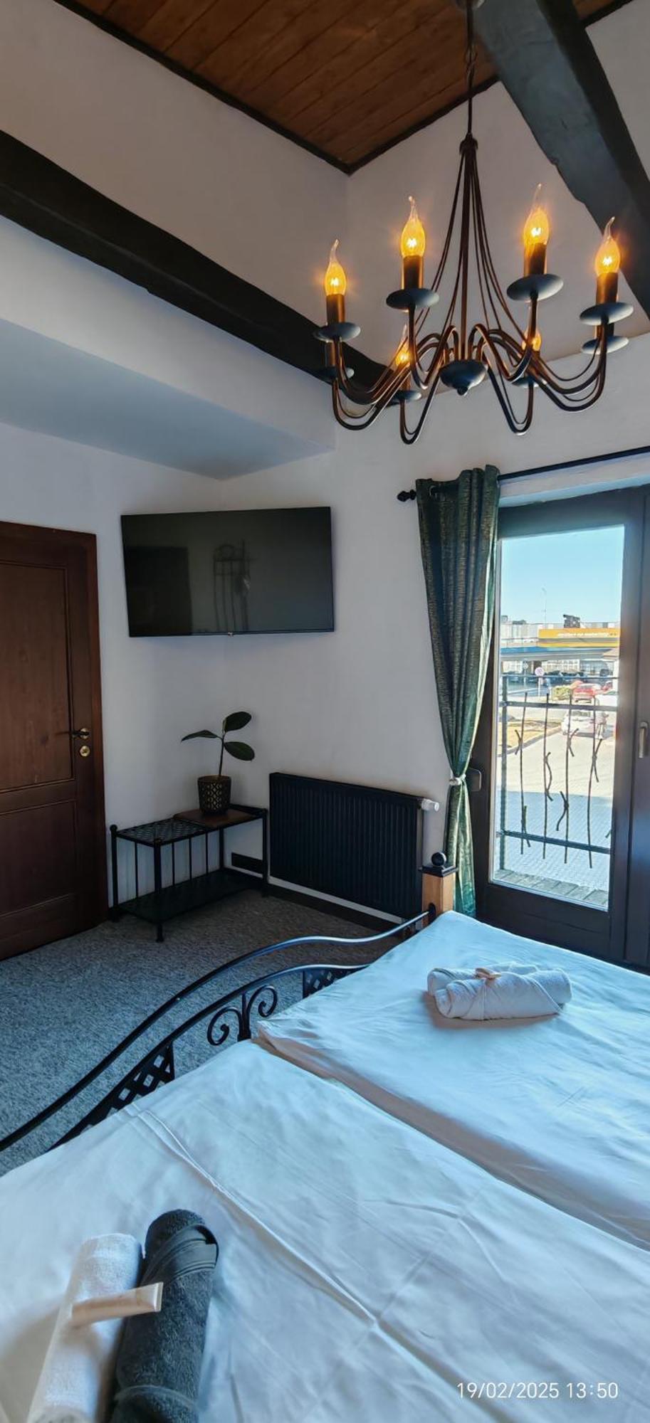 Hotel Plzensky Dvur Frýdek-Místek Dış mekan fotoğraf
